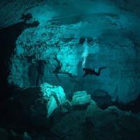 【画像】深海・洞窟・地底湖の魅力