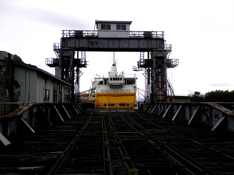 memorial-ship HAKKODA-MARU the Aomori‐Hakodate ferry